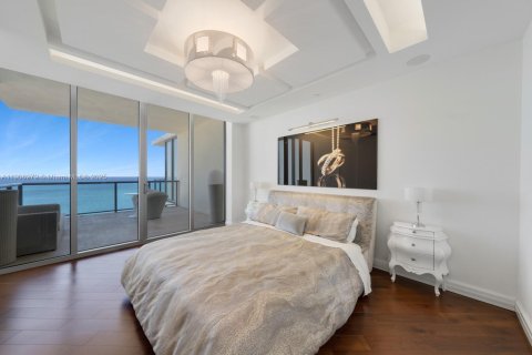 Купить кондоминиум в Бэл-Харбор, Флорида 2 спальни, 197.23м2, № 1964393 - фото 11