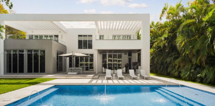 Дом в Корал-Гейблс, Флорида 6 спален, 504.83м2 № 1968093