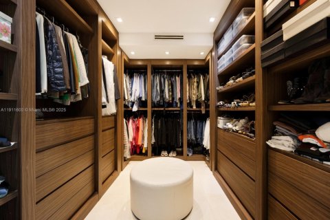 Купить виллу или дом в Корал-Гейблс, Флорида 6 спален, 504.83м2, № 1968093 - фото 10