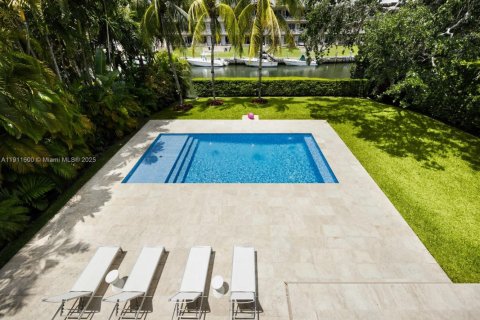 Купить виллу или дом в Корал-Гейблс, Флорида 6 спален, 504.83м2, № 1968093 - фото 12