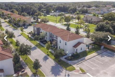 Touwnhouse à Kissimmee, Floride 4 chambres, 151.99 m2 № 2295299