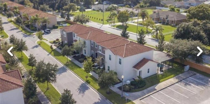 Touwnhouse à Kissimmee, Floride 4 chambres, 151.99 m2 № 2295299