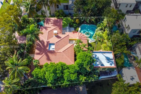 Casa en Miami Beach, Florida 4 dormitorios, 469.34 m2 № 2178835