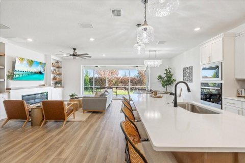 Villa ou maison à vendre à Vero Beach, Floride: 5 chambres, 272.2 m2 № 2265784 - photo 8
