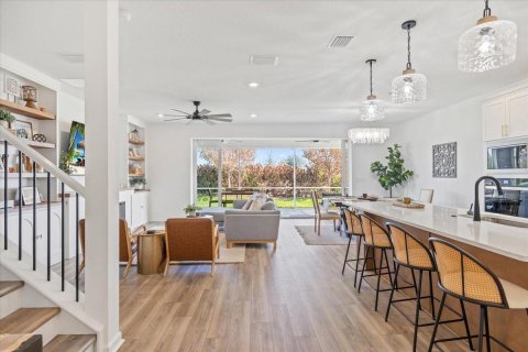 Villa ou maison à vendre à Vero Beach, Floride: 5 chambres, 272.2 m2 № 2265784 - photo 14