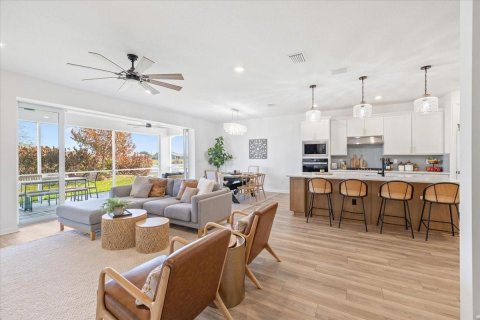 Villa ou maison à vendre à Vero Beach, Floride: 5 chambres, 272.2 m2 № 2265784 - photo 4