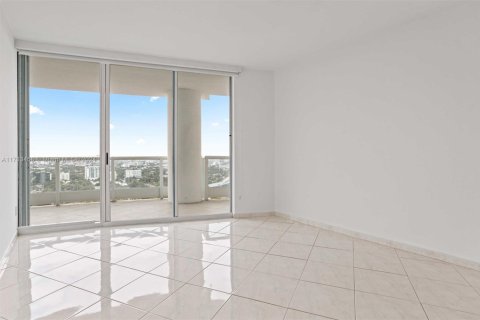 Copropriété à vendre à Miami, Floride: 2 chambres, 192.31 m2 № 1465135 - photo 21