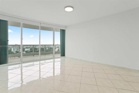 Copropriété à vendre à Miami, Floride: 2 chambres, 192.31 m2 № 1465135 - photo 20