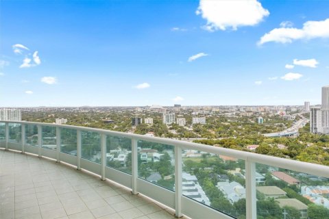 Copropriété à vendre à Miami, Floride: 2 chambres, 192.31 m2 № 1465135 - photo 17