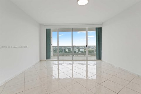 Copropriété à vendre à Miami, Floride: 2 chambres, 192.31 m2 № 1465135 - photo 19
