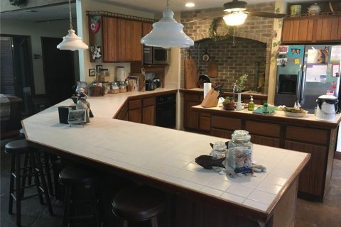 Купить виллу или дом в Лейк-Панасоффки, Флорида 6 комнат, 297.84м2, № 1866098 - фото 8