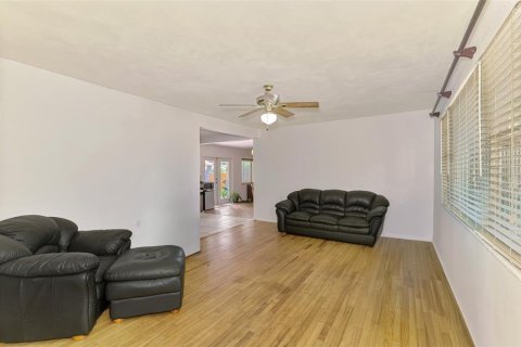 House in Bradenton, Florida 3 bedrooms, 164.62 sq.m. № 1857859 - photo 7