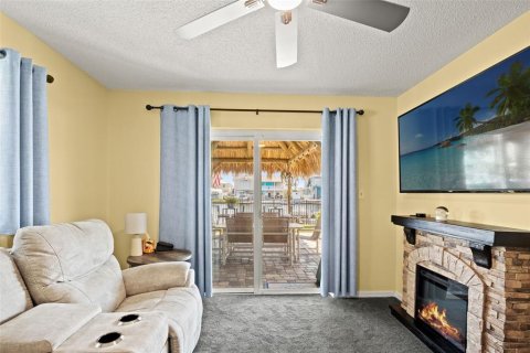 Villa ou maison à vendre à Hernando Beach, Floride: 3 chambres, 145.02 m2 № 2320955 - photo 17
