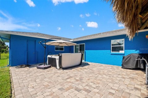 Villa ou maison à vendre à Hernando Beach, Floride: 3 chambres, 145.02 m2 № 2320955 - photo 30