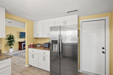 Villa ou maison à vendre à Hernando Beach, Floride: 3 chambres, 145.02 m2 № 2320955 - photo 9