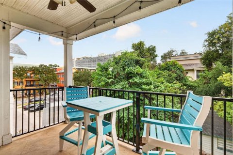 Condo in Gainesville, Florida, 2 bedrooms  № 2381021 - photo 27
