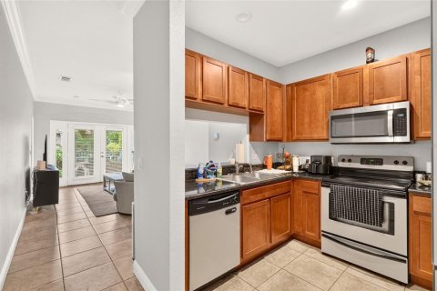 Condo in Gainesville, Florida, 2 bedrooms  № 2381021 - photo 14