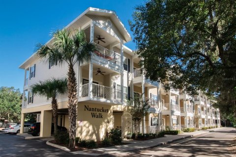 Condo in Gainesville, Florida, 2 bedrooms  № 2381021 - photo 2