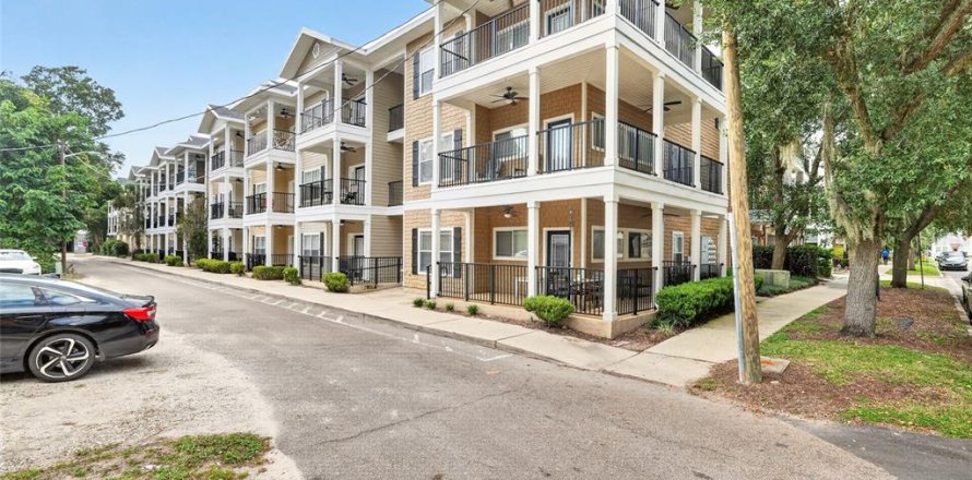 Condo in Gainesville, Florida, 2 bedrooms  № 2381021