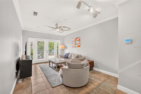 Condo in Gainesville, Florida, 2 bedrooms  № 2381021 - photo 8