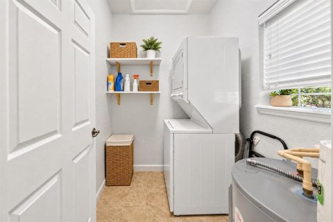 Condo in Gainesville, Florida, 2 bedrooms  № 2381021 - photo 22