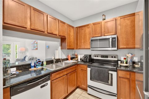 Condo in Gainesville, Florida, 2 bedrooms  № 2381021 - photo 15