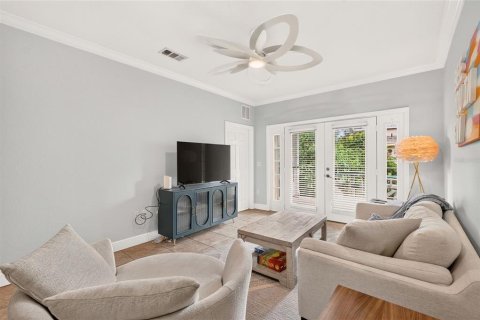 Condo in Gainesville, Florida, 2 bedrooms  № 2381021 - photo 7