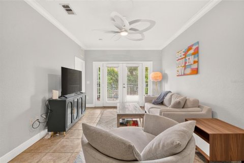 Condo in Gainesville, Florida, 2 bedrooms  № 2381021 - photo 9