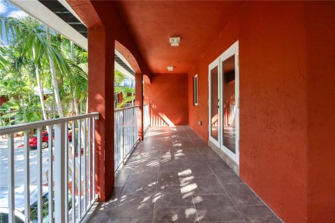 Townhouse in Palmetto Bay, Florida 3 bedrooms, 210.14 sq.m. № 1987173 - photo 17