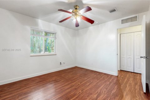 Townhouse in Palmetto Bay, Florida 3 bedrooms, 210.14 sq.m. № 1987173 - photo 22