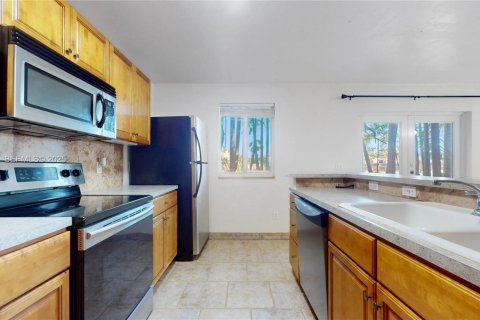 Townhouse in Palmetto Bay, Florida 3 bedrooms, 210.14 sq.m. № 1987173 - photo 9