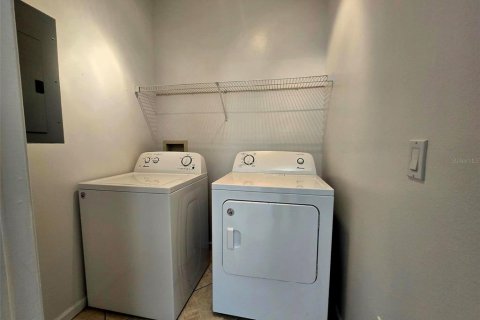 Adosado en alquiler en Tampa, Florida, 2 dormitorios, 109.16 m2 № 1812659 - foto 14