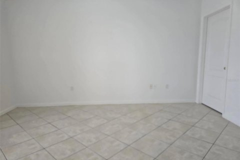 Adosado en alquiler en Tampa, Florida, 2 dormitorios, 109.16 m2 № 1812659 - foto 8