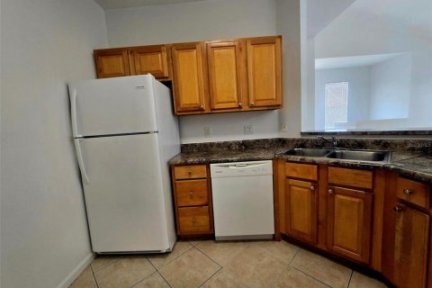 Adosado en alquiler en Tampa, Florida, 2 dormitorios, 109.16 m2 № 1812659 - foto 6