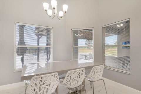House in Winter Garden, Florida 4 bedrooms, 233.84 sq.m. № 1747068 - photo 12