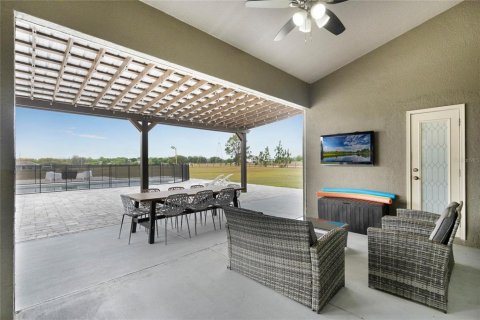 House in Winter Garden, Florida 4 bedrooms, 233.84 sq.m. № 1747068 - photo 30
