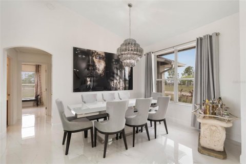 House in Winter Garden, Florida 4 bedrooms, 233.84 sq.m. № 1747068 - photo 11