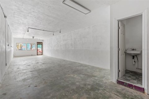 Снять в аренду коммерческую недвижимость в Галфпорта, Флорида 743.96м2, № 1912238 - фото 24