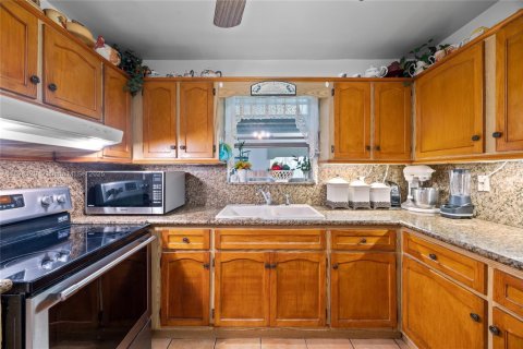 Villa ou maison à vendre à Miami, Floride: 3 chambres, 203.73 m2 № 1956712 - photo 11