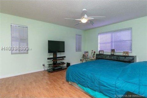 Купить виллу или дом в Уэстон, Флорида 5 спален, 248.23м2, № 2043402 - фото 17