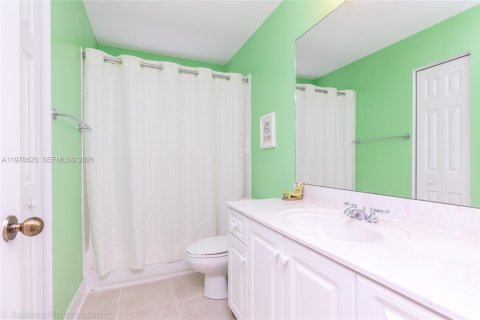 Купить виллу или дом в Уэстон, Флорида 5 спален, 248.23м2, № 2043402 - фото 26