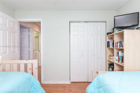 Купить виллу или дом в Уэстон, Флорида 5 спален, 248.23м2, № 2043402 - фото 19