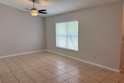 House in Casselberry, Florida 3 bedrooms, 118.54 sq.m. № 2394401 - photo 3