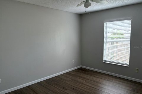 House in Casselberry, Florida 3 bedrooms, 118.54 sq.m. № 2394401 - photo 6