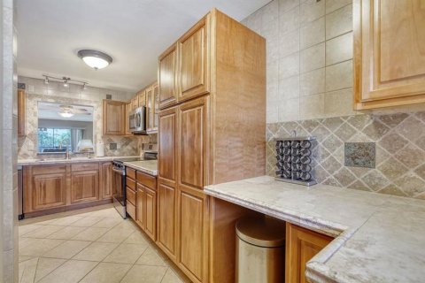 Condo in Sarasota, Florida, 3 bedrooms  № 1631577 - photo 7