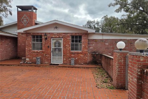 House in Plant City, Florida 5 bedrooms, 652.45 sq.m. № 2195103 - photo 4