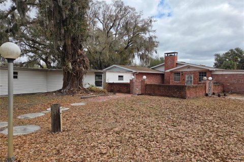 House in Plant City, Florida 5 bedrooms, 652.45 sq.m. № 2195103 - photo 2