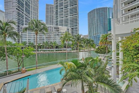 Condo in Miami, Florida, 3 bedrooms № 1922750 - photo 10