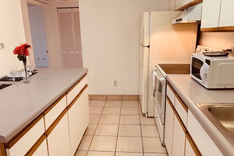 Copropriété à louer à Pompano Beach, Floride: 1 chambre, 58.81 m2 № 1968939 - photo 3