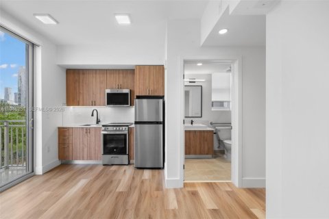 Apartment in Miami, Florida 37.16 sq.m. № 2002585 - photo 15